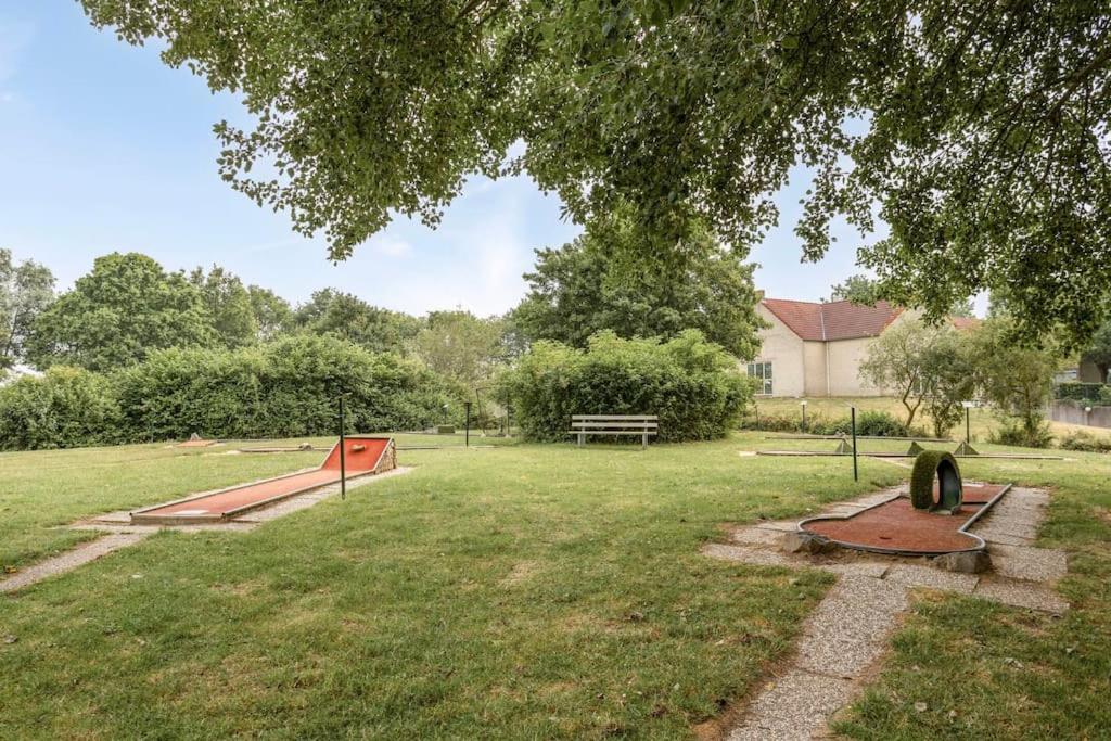 Vakantiehuis Aan Het Water -Incl Laadpaal- Ewijk Luaran gambar