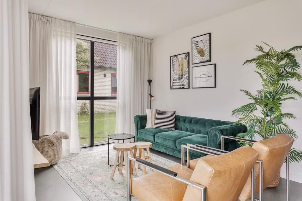 Vakantiehuis Aan Het Water -Incl Laadpaal- Ewijk Luaran gambar