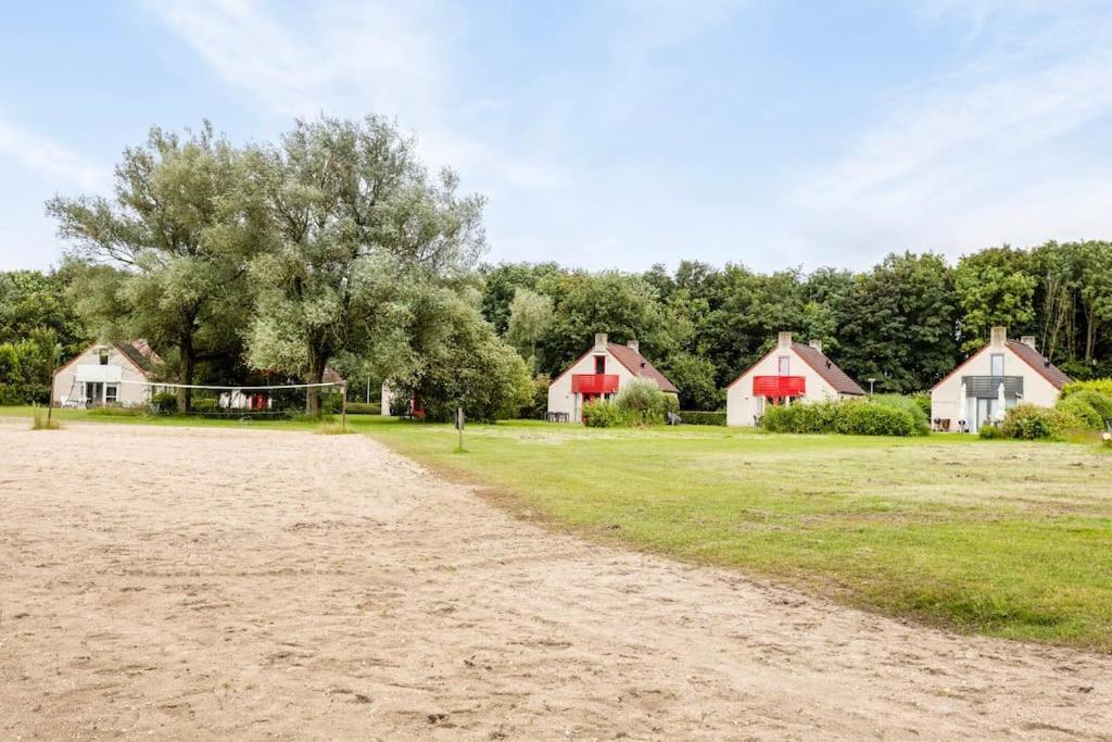 Vakantiehuis Aan Het Water -Incl Laadpaal- Ewijk Luaran gambar