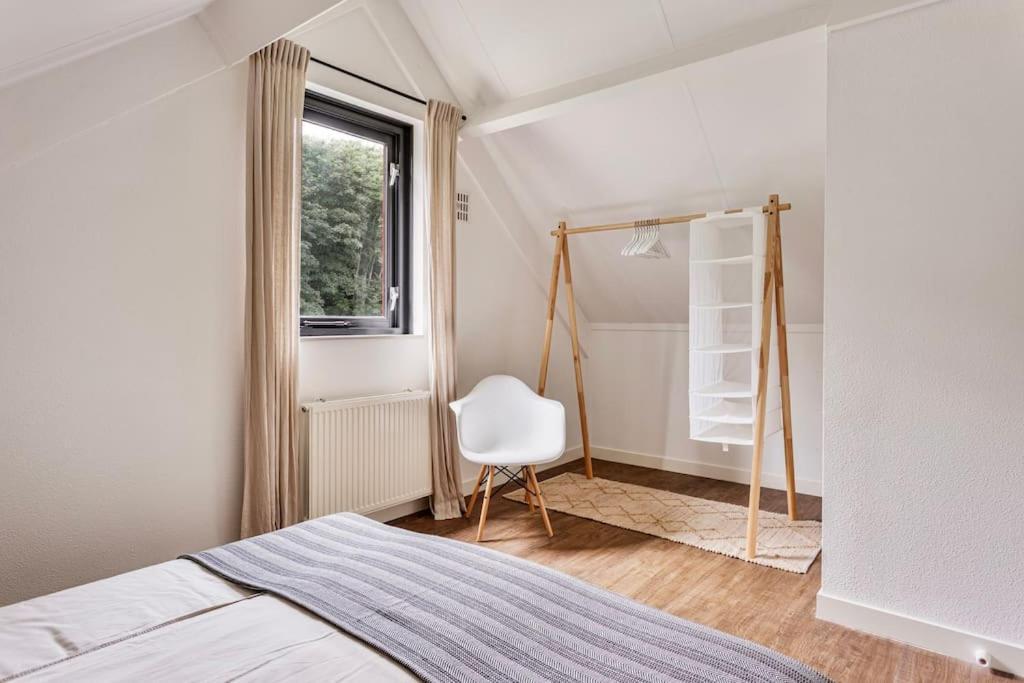 Vakantiehuis Aan Het Water -Incl Laadpaal- Ewijk Luaran gambar