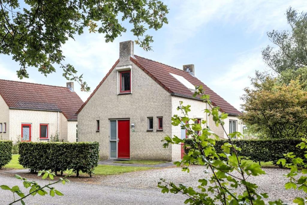 Vakantiehuis Aan Het Water -Incl Laadpaal- Ewijk Luaran gambar