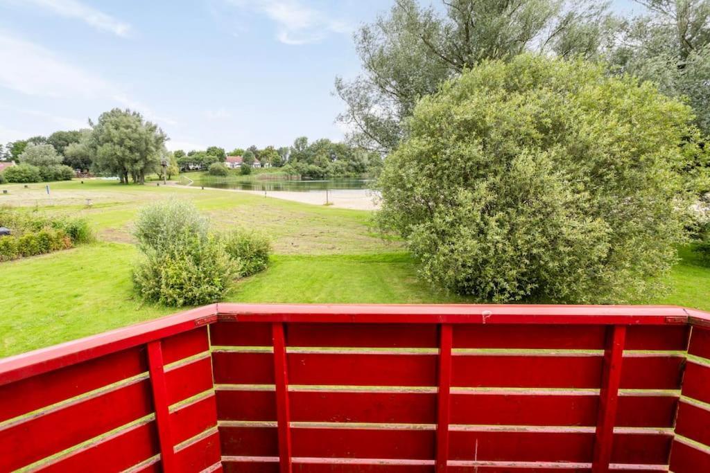 Vakantiehuis Aan Het Water -Incl Laadpaal- Ewijk Luaran gambar